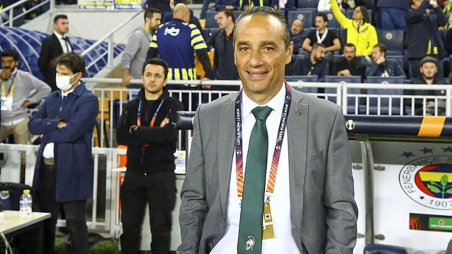 AEK Larnaca'nın teknik direktörü Luis Oltra'dan Jorge Jesus'a övgü: Tecrübesini konuşturdu!