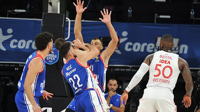 Anadolu Efes, EuroLeague'e galibiyetle başladı