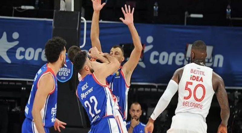 Anadolu Efes Kızılyıldız'ı potada eritti: Avrupa arenasında ezdi geçti