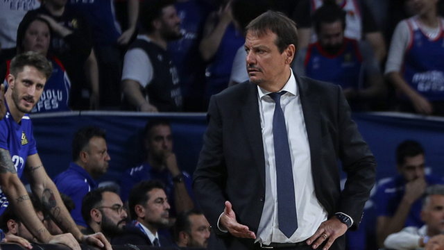 Anadolu Efes başantrenörü Ergin Ataman, Kızılyıldız maçı sonrası: İlk maçlar her zaman zordur