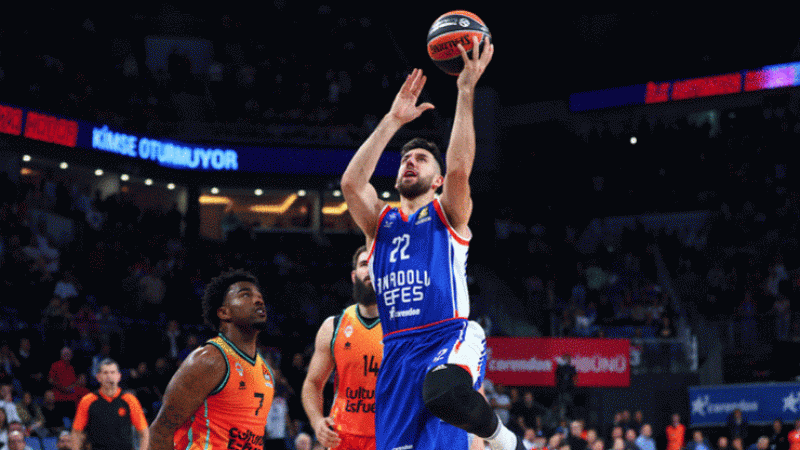 Anadolu Efes, tek farkla mağlup oldu