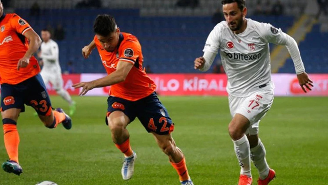 Başakşehir'e Sivasspor şoku: Bu sezon ilki yaşadılar