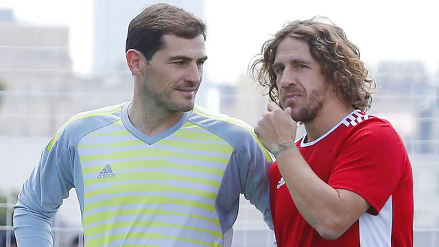 Casillas ile Puyol sevgili mi oldu? Fotoğrafları ortalığı salladı