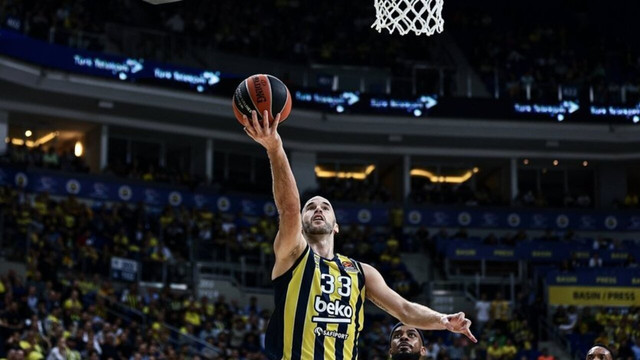 Fenerbahçe Beko kayıpsız devam ediyor! Maccabi Tel Aviv'i 86-71 mağlup etti