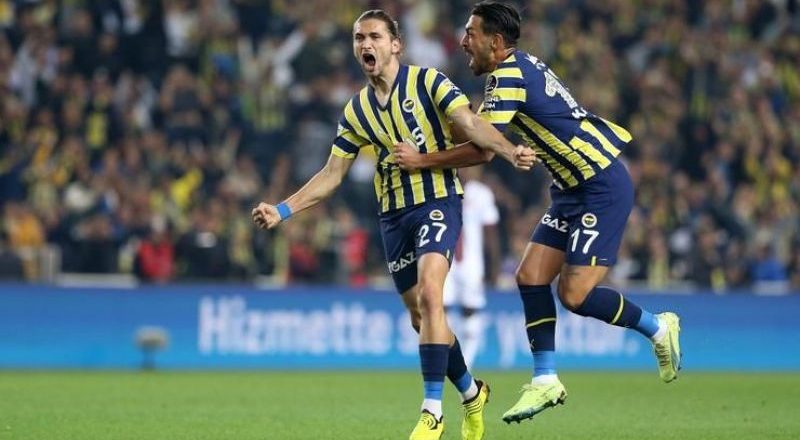 Fenerbahçe, Crespo'yu da kaçırmamak için elini çabuk tutacak