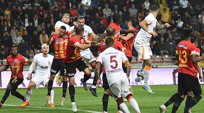 Galatasaray, Kayseri'de kayıp! 2-0'dan geri dönemedi