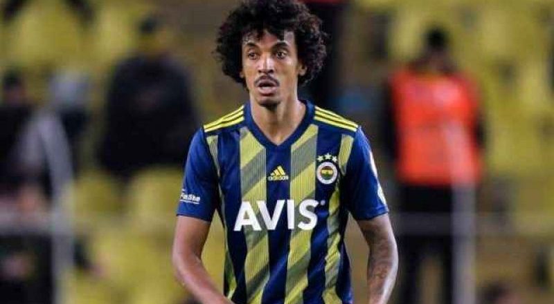 Luiz Gustavo'dan müthiş gol! Kaleye füze gönderdi