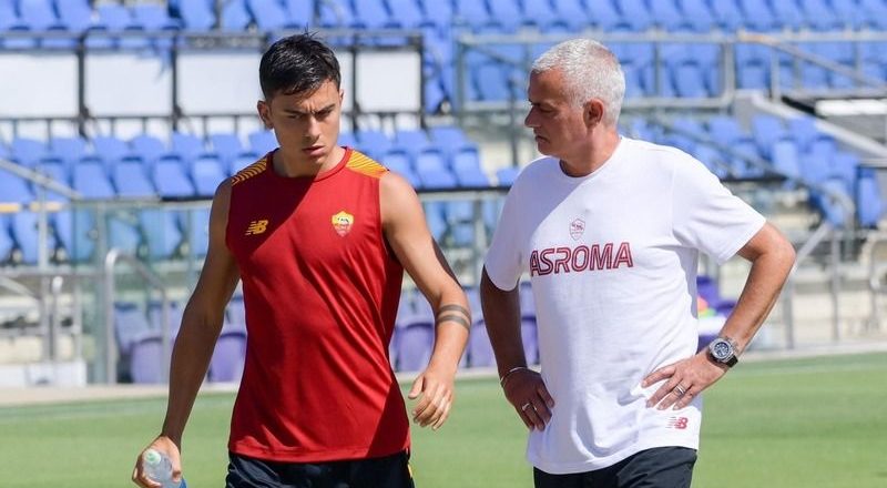 Roma ve Arjantin'e kötü haber: Dybala 2022'yi kapattı