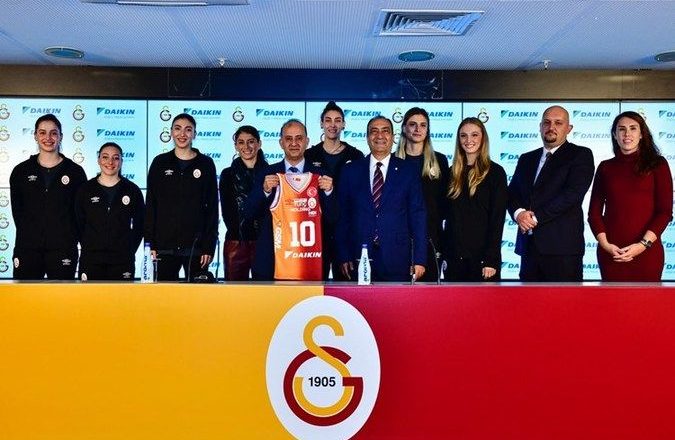 Voleybola Daikin desteği